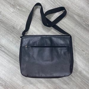 Excellent Condition JOE by Joseph Abboud Messenger Bag